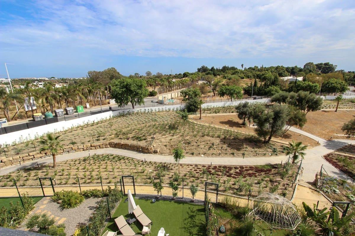 2 camera da letto Attico in vendita in Estepona con piscina garage - 445.000 € (Rif: 9272903)