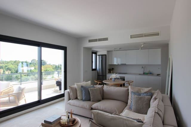 2 sypialnia Penthouse na sprzedaż w Estepona z basenem garażem - 445 000 € (Ref: 9272903)