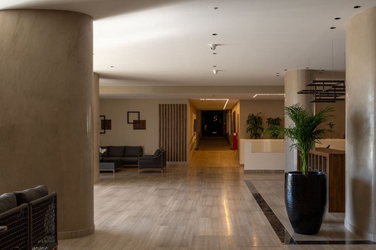 Apartamento de 4 habitaciones en Nueva Andalucia en venta con piscina garaje - 575.000 € (Ref: 9289539)