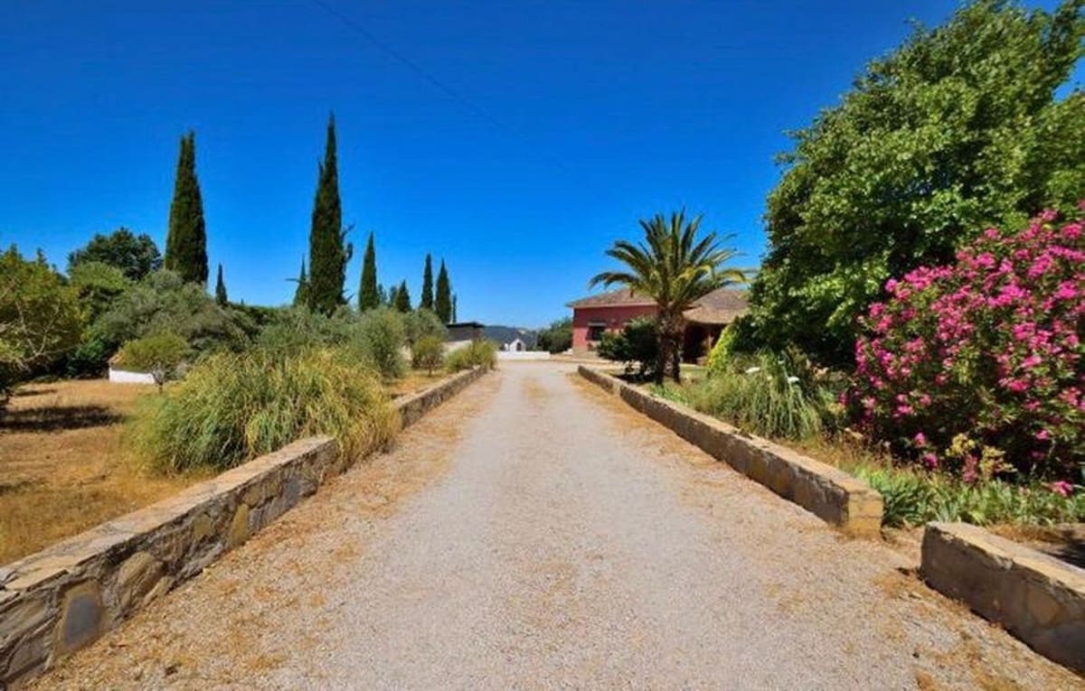 3 slaapkamer Finca/Landhuis te koop in Arriate met zwembad - € 480.000 (Ref: 9301634)