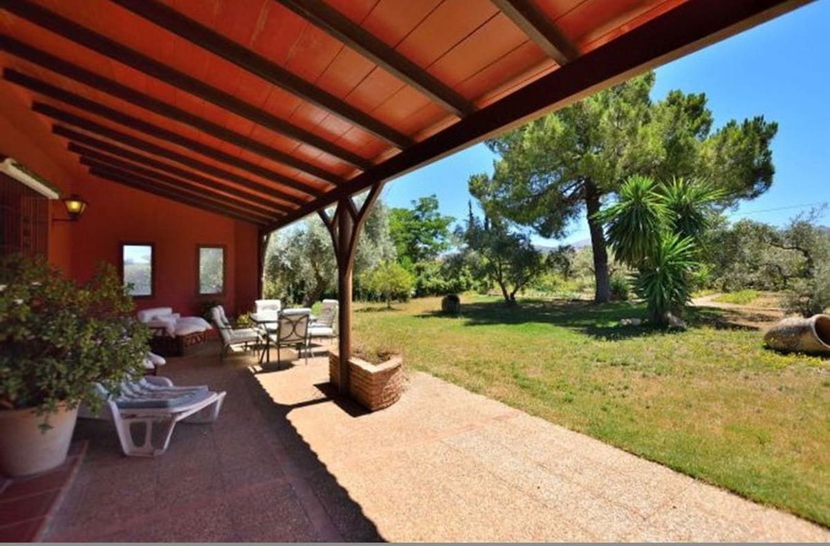 3 slaapkamer Finca/Landhuis te koop in Arriate met zwembad - € 480.000 (Ref: 9301634)