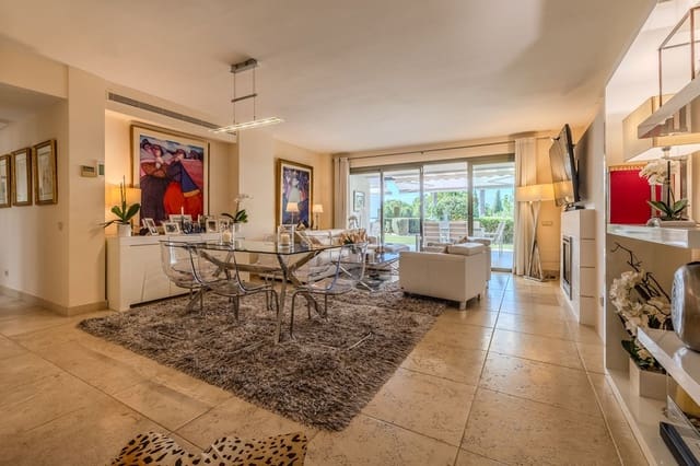 2 sypialnia Apartament na sprzedaż w Los Flamingos, Benahavís z basenem garażem - 580 000 € (Ref: 9301809)