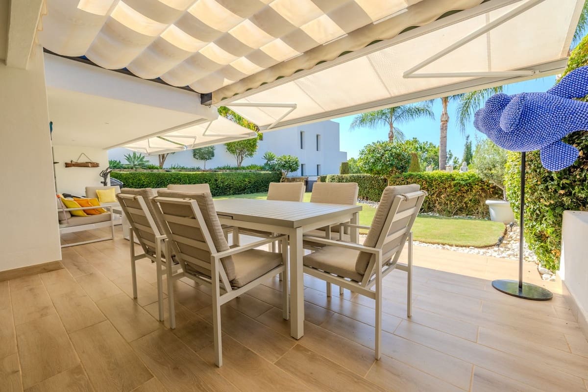 2 bedroom Apartment for sale in Los Flamingos with pool garage - € 580,000 (Ref: 9301809)