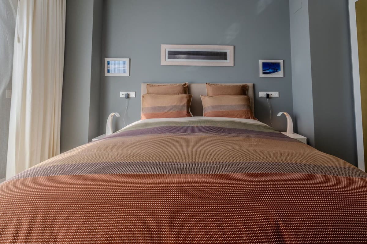 Apartamento de 2 habitaciones en Los Monteros en venta con piscina garaje - 980.000 € (Ref: 9343999)