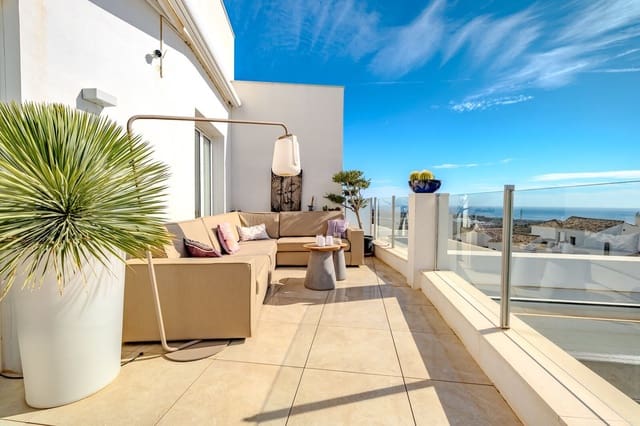 2 quarto Apartamento para venda em Los Monteros, Marbella com piscina garagem - 980 000 € (Ref: 9343999)