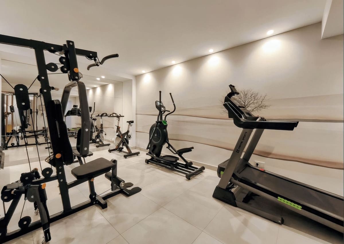 2 sovrum Lägenhet till salu i Los Monteros med pool garage - 980 000 € (Ref: 9343999)