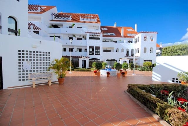 3 Zimmer Apartment zu verkaufen in Aloha Golf, Marbella mit Pool Garage - 585.000 € (Ref: 9421755)