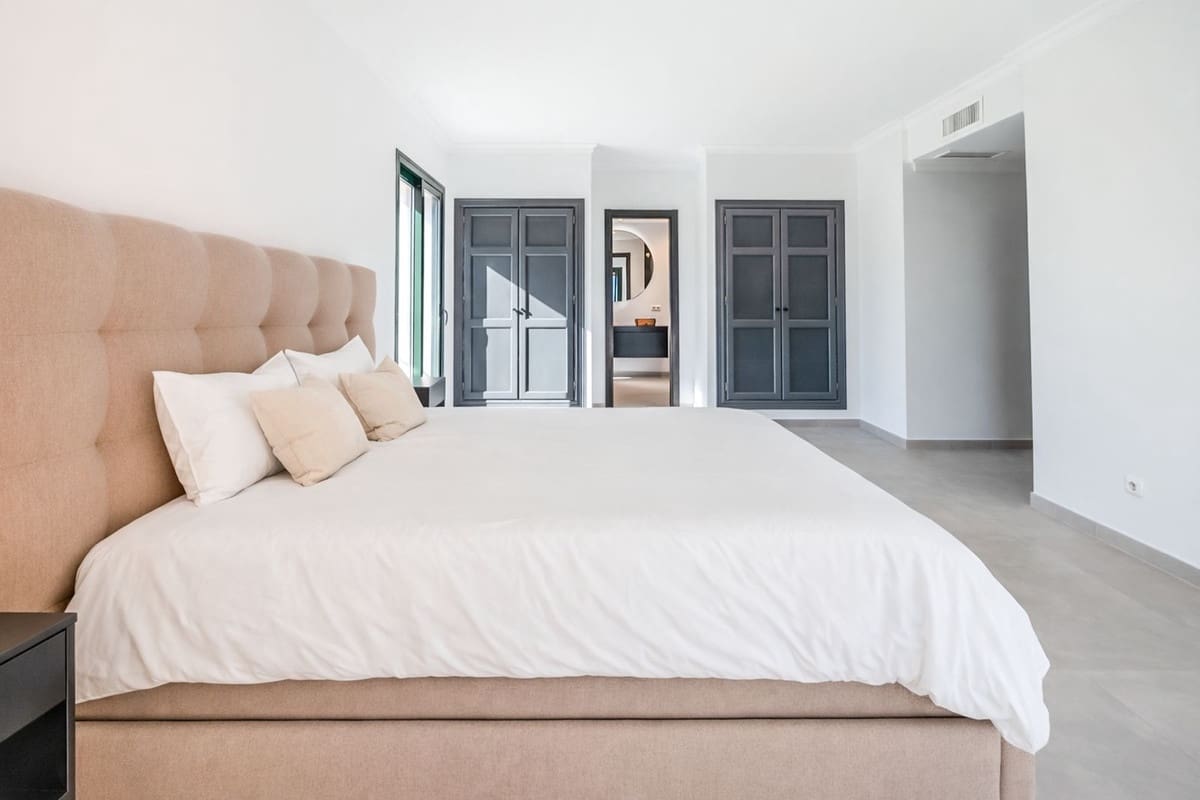 3 Zimmer Apartment zu verkaufen in Monte Halcones mit Pool Garage - 850.000 € (Ref: 9467805)