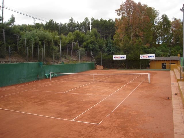 Virksomhed til salg i Ronda med swimmingpool garage - € 1.100.000 (Ref: 9517916)