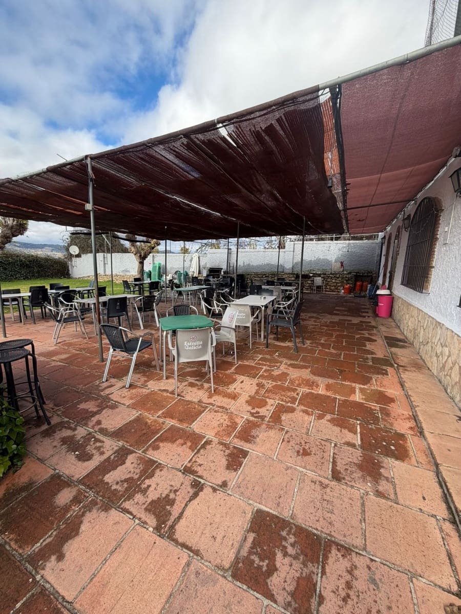 Virksomhed til salg i Ronda med swimmingpool garage - € 1.100.000 (Ref: 9517916)