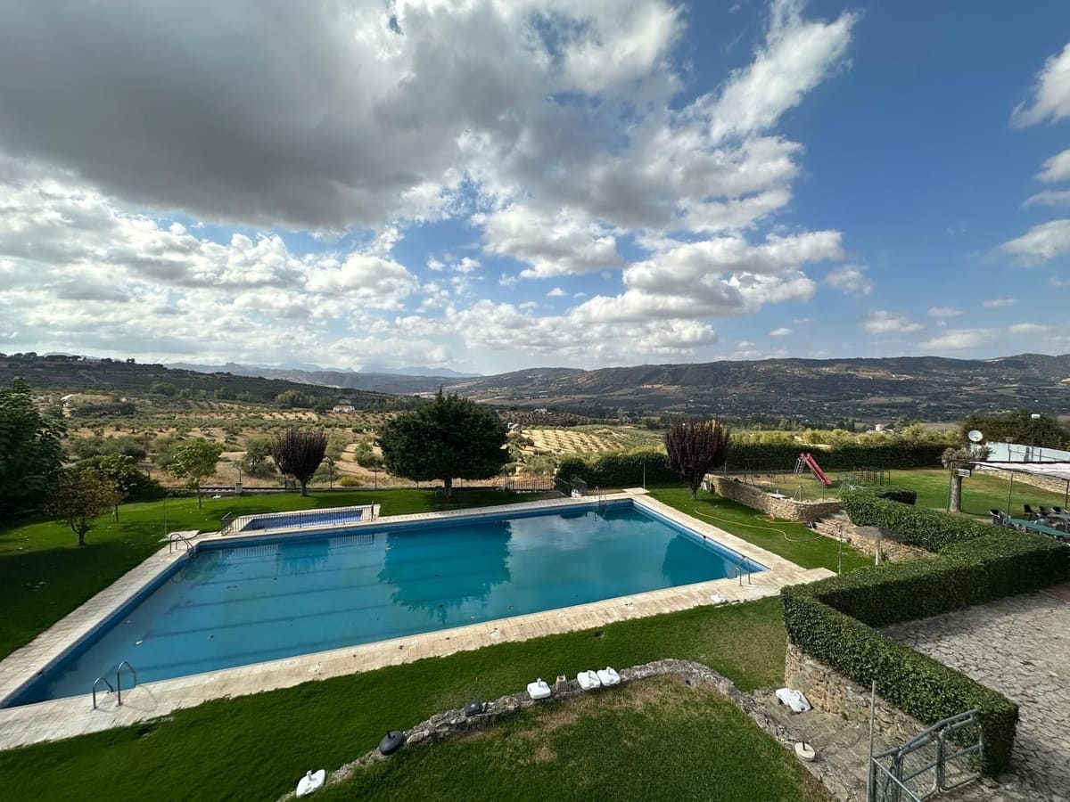 Virksomhed til salg i Ronda med swimmingpool garage - € 1.100.000 (Ref: 9517916)