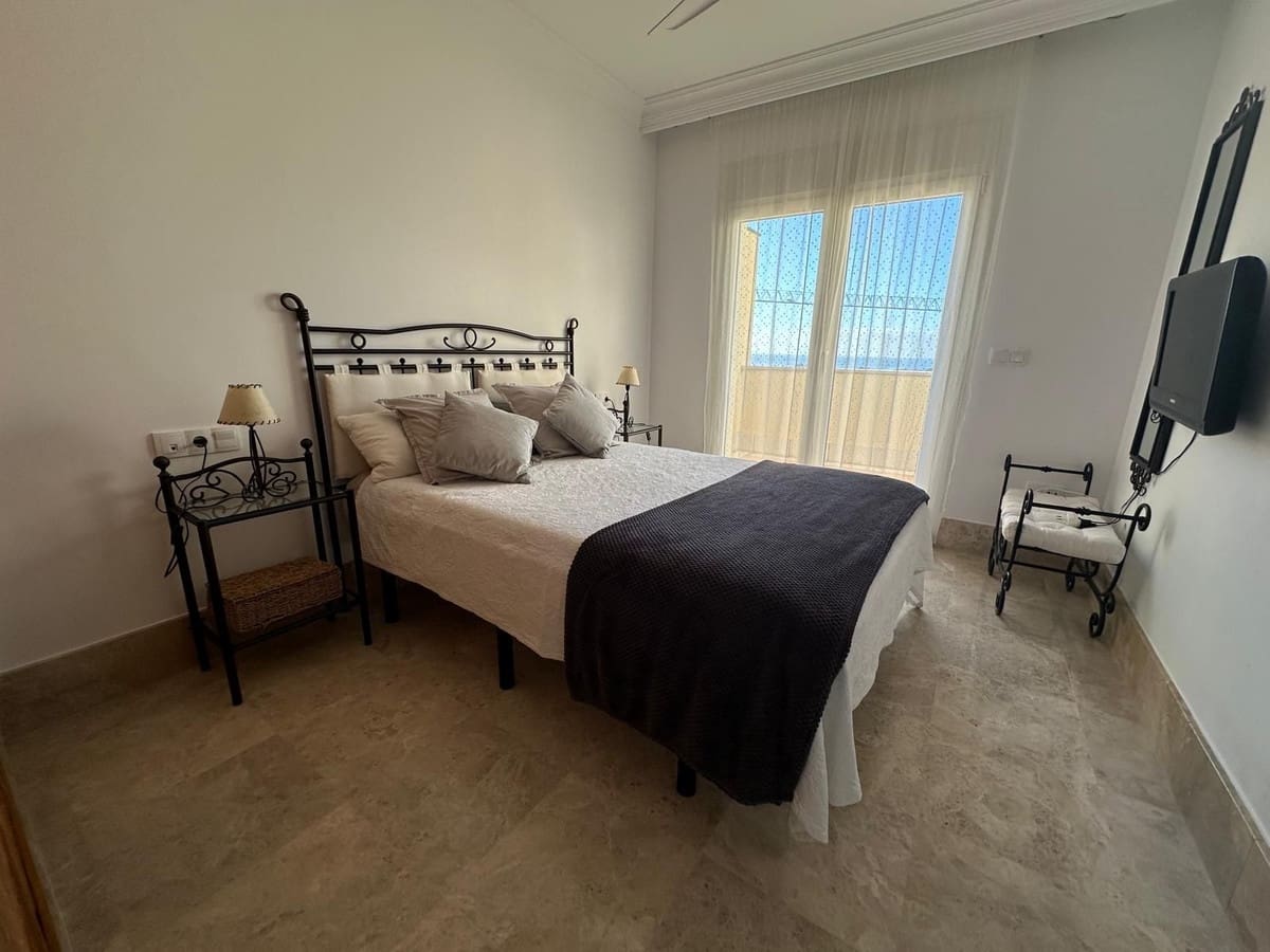 4 chambre Maison de Ville à vendre à Marbella avec piscine garage - 940 000 € (Ref: 9550109)