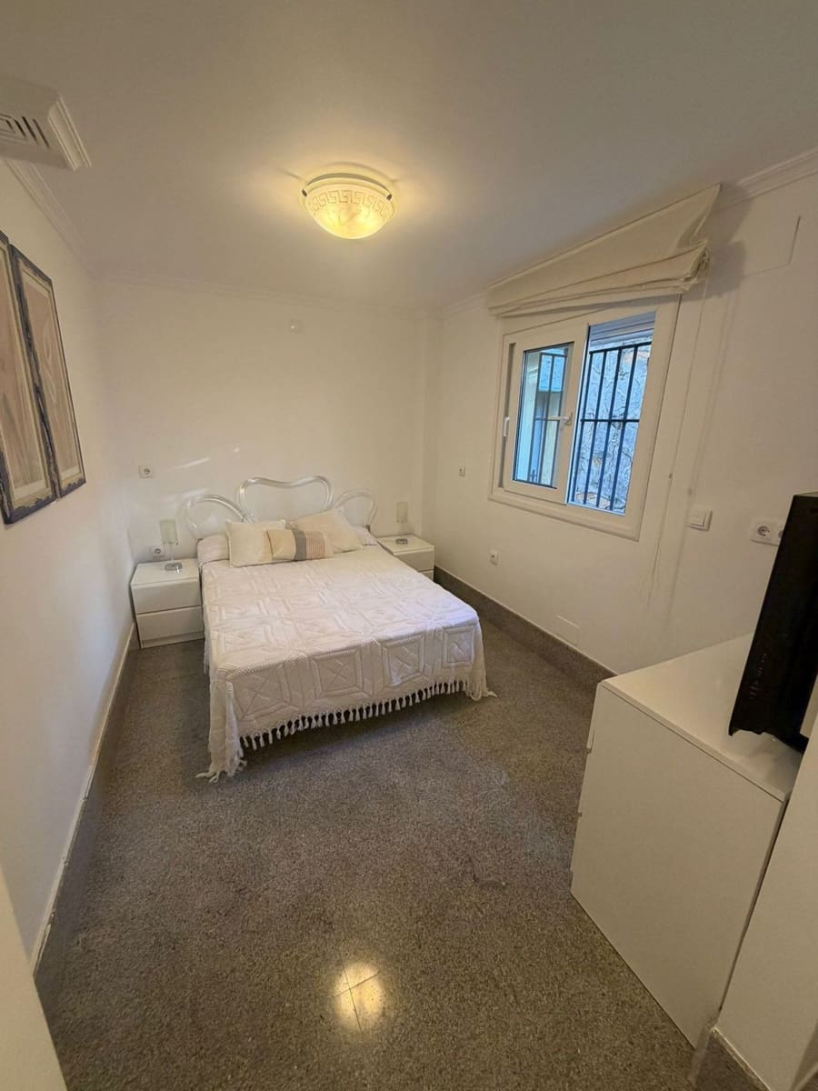 4 chambre Maison de Ville à vendre à Marbella avec piscine garage - 940 000 € (Ref: 9550109)