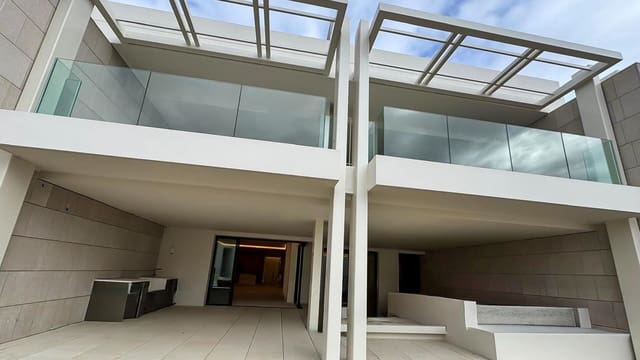 Apartamento de 4 habitaciones en Golden Mile, Marbella en venta con piscina garaje - 6.200.000 € (Ref: 9566269)