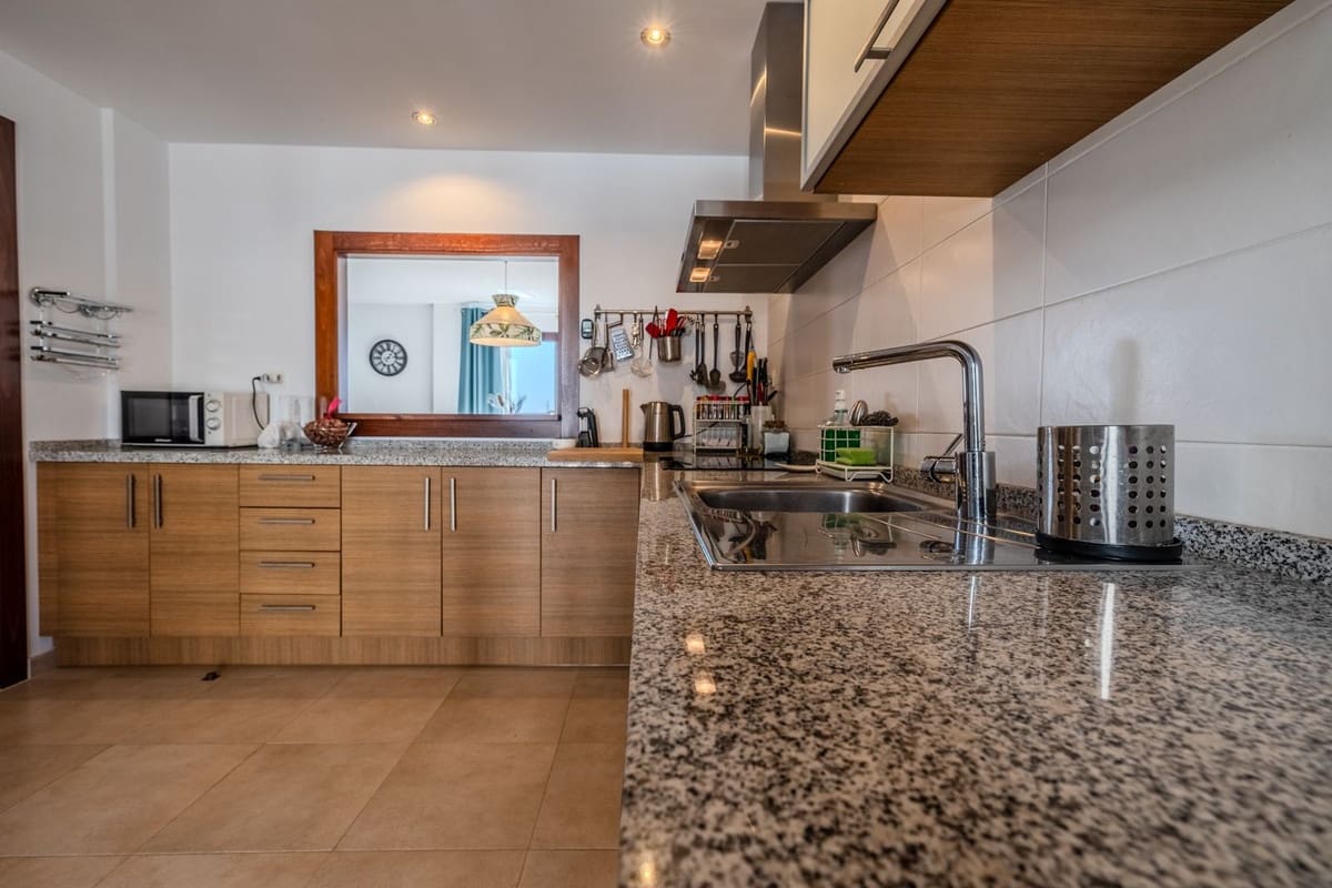 Apartamento de 2 habitaciones en Los Monteros en venta con piscina garaje - 510.000 € (Ref: 9603080)