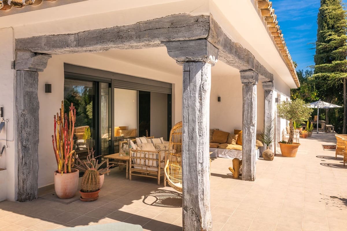 5 sypialnia Willa na sprzedaż w Marbella z basenem garażem - 2 500 000 € (Ref: 9646406)