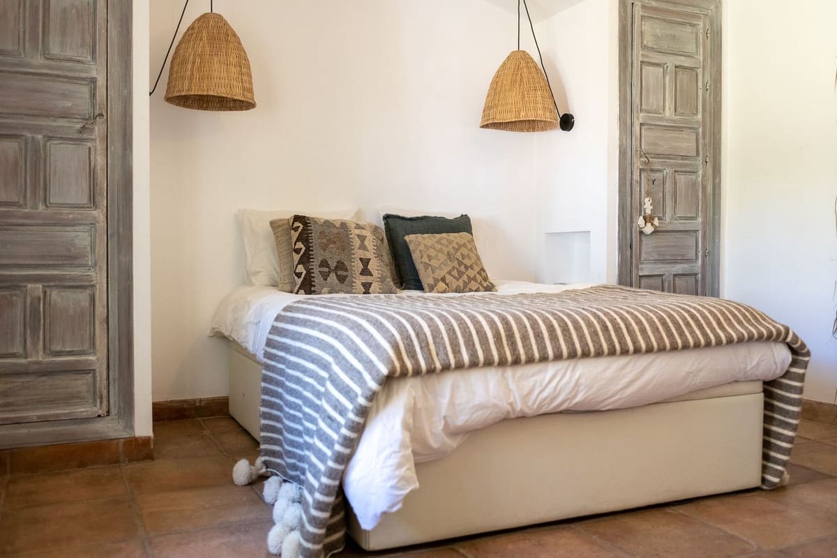 5 sypialnia Willa na sprzedaż w Marbella z basenem garażem - 2 500 000 € (Ref: 9646406)