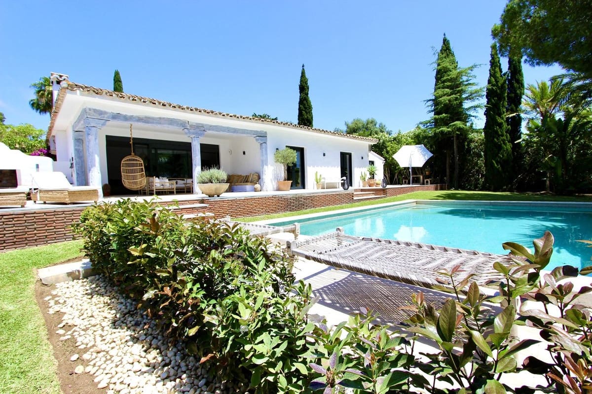 5 sypialnia Willa na sprzedaż w Marbella z basenem garażem - 2 500 000 € (Ref: 9646406)