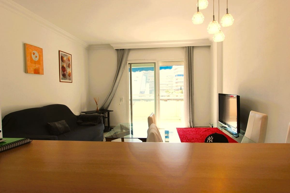 2 sypialnia Apartament na sprzedaż w Puerto Banus z basenem garażem - 620 000 € (Ref: 9675121)