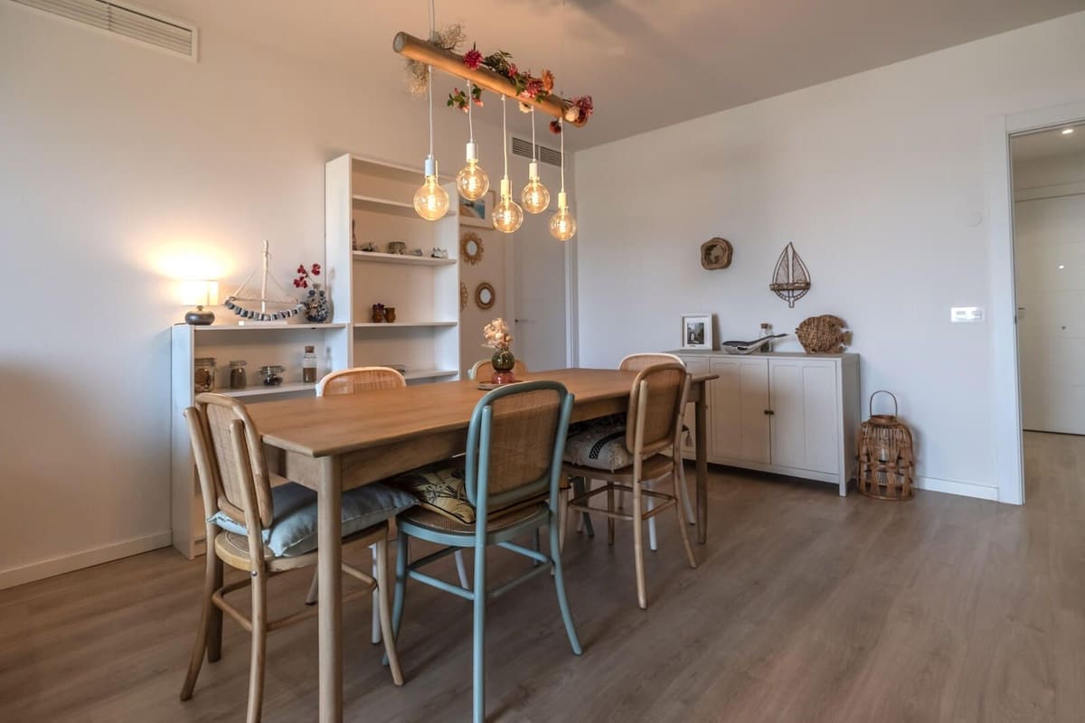 Apartamento de 3 habitaciones en Nueva Andalucia en venta con piscina garaje - 495.000 € (Ref: 9676318)