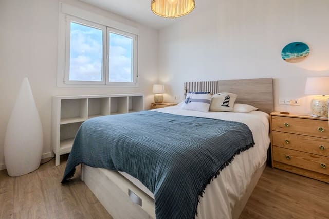 Apartamento de 3 habitaciones en Nueva Andalucia, Marbella en venta con piscina garaje - 495.000 € (Ref: 9676318)