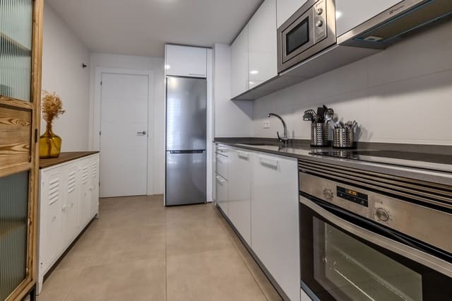 3 Zimmer Apartment zu verkaufen in Nueva Andalucia, Marbella mit Pool Garage - 495.000 € (Ref: 9676318)