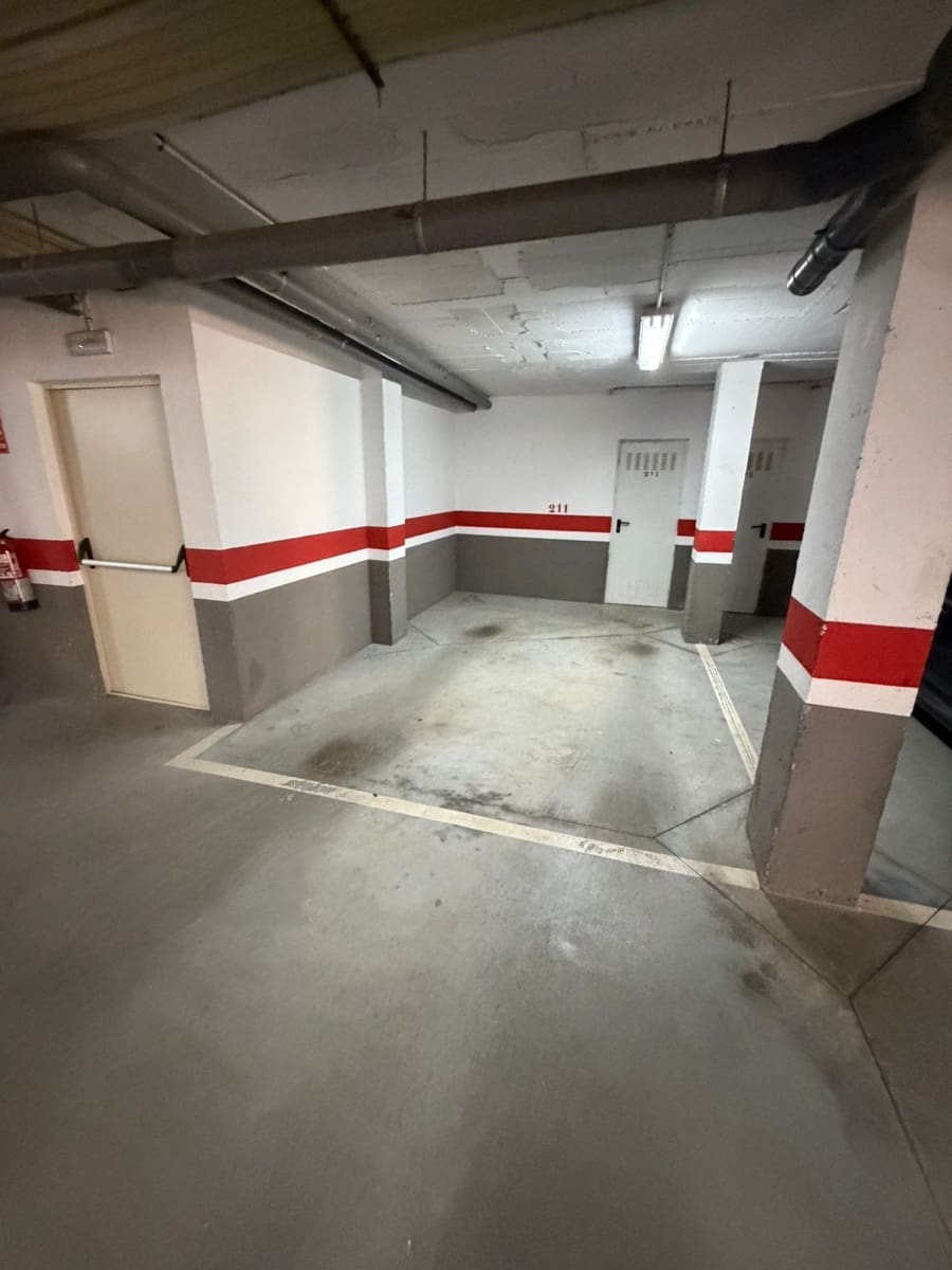 3 slaapkamer Appartement te koop in Benahavis met garage - € 525.000 (Ref: 9676319)