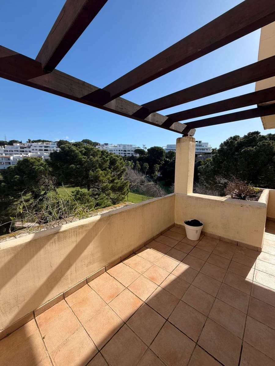 3 slaapkamer Appartement te koop in Benahavis met garage - € 525.000 (Ref: 9676319)