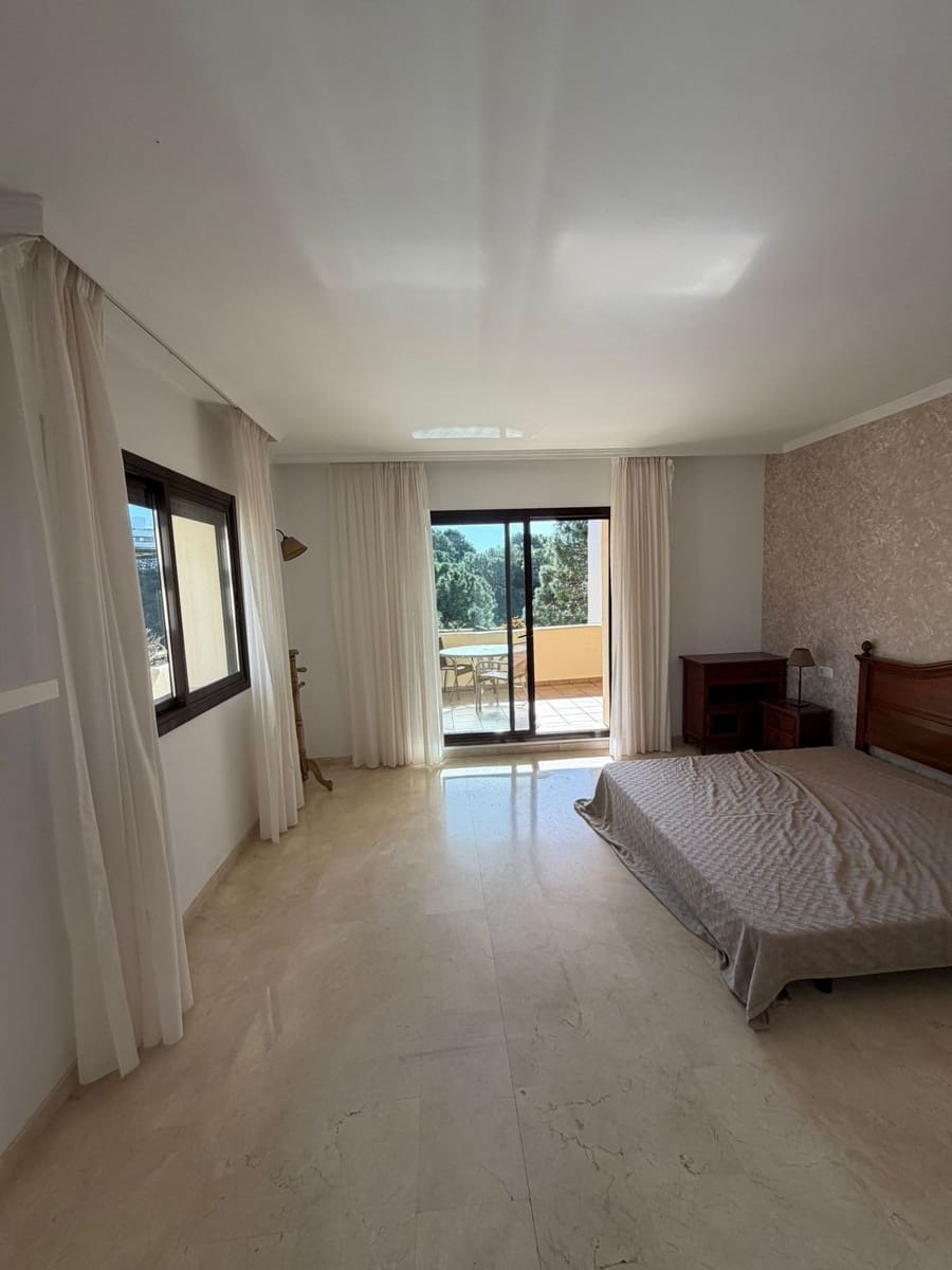 3 slaapkamer Appartement te koop in Benahavis met garage - € 525.000 (Ref: 9676319)