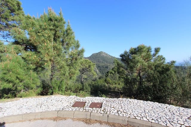 Terrain à Bâtir à vendre à Benahavís - 750 000 € (Ref: 9684357)