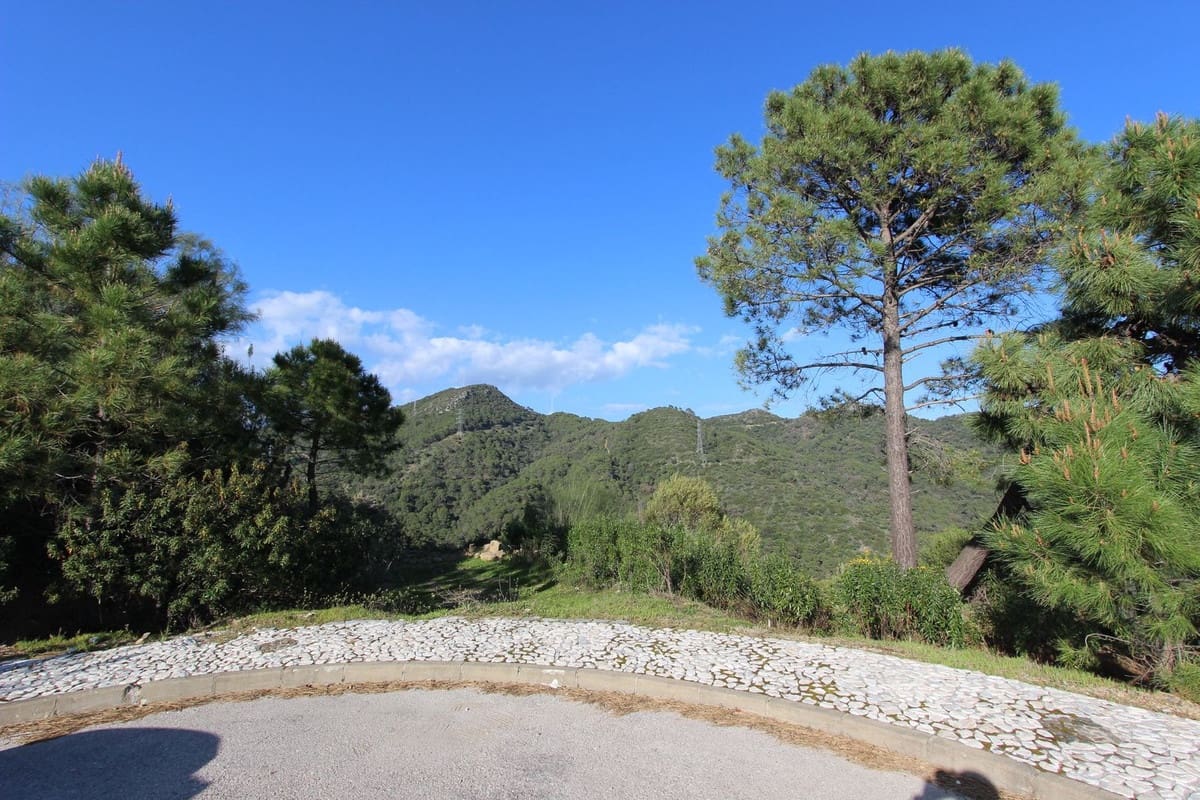 Bouwgrond te koop in Benahavis - € 750.000 (Ref: 9684357)