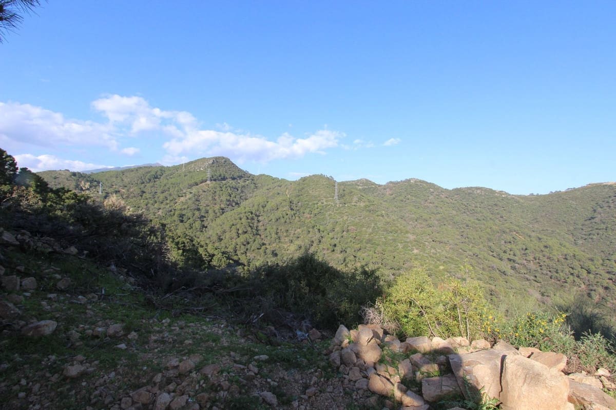 Bouwgrond te koop in Benahavis - € 750.000 (Ref: 9684357)