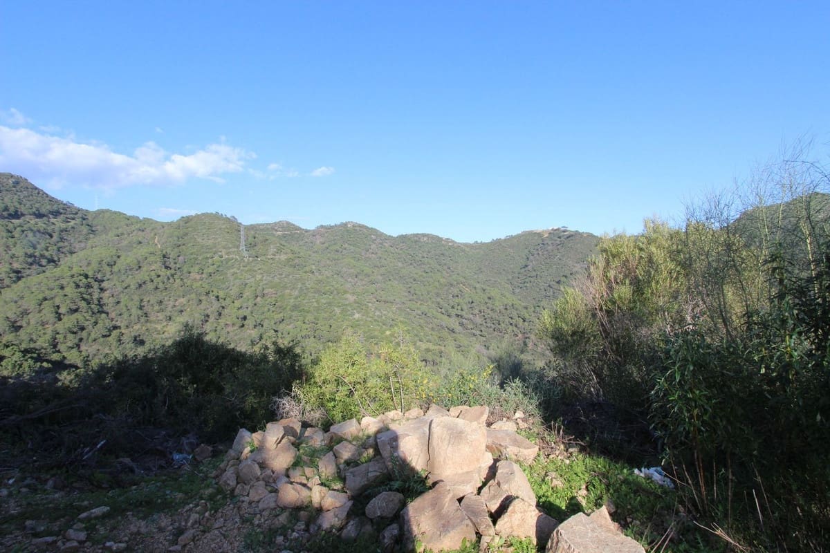 Bouwgrond te koop in Benahavis - € 750.000 (Ref: 9684357)