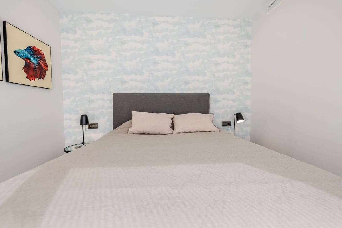 4 bedroom Villa for sale in Estepona with pool garage - € 1,590,000 (Ref: 9713273)