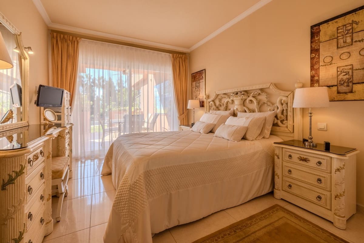 2 camera da letto Appartamento in vendita in Puerto Banus con piscina garage - 879.000 € (Rif: 9727098)