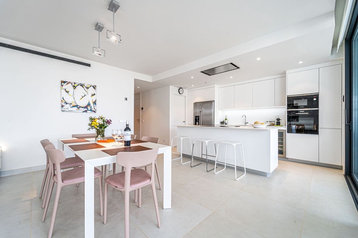 3 sovrum Lägenhet till salu i Fuengirola med pool garage - 695 000 € (Ref: 9797986)