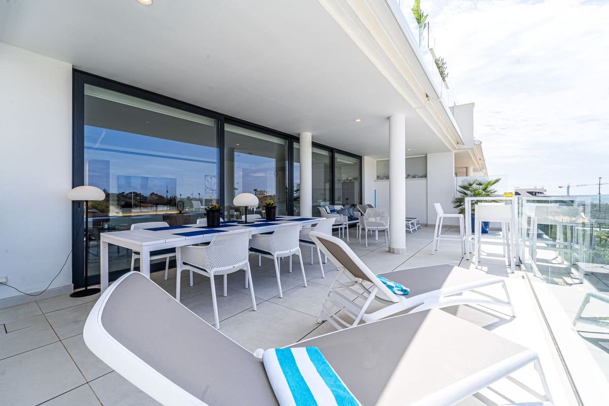 3 sovrum Lägenhet till salu i Fuengirola med pool garage - 695 000 € (Ref: 9797986)