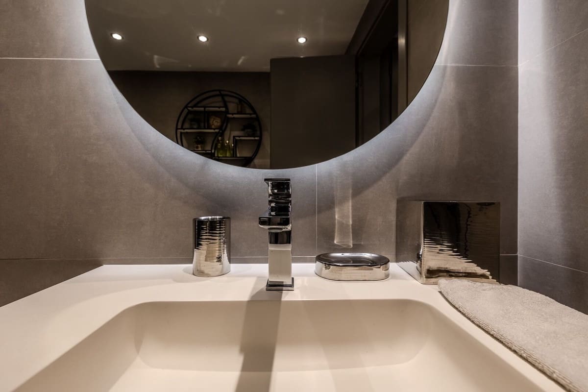 3 bedroom Apartment for sale in Puerto Banus with pool garage - € 3,900,000 (Ref: 9838293)