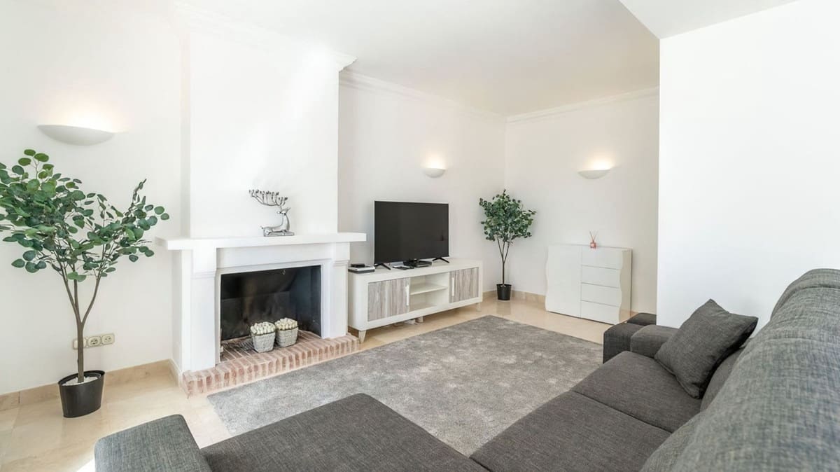 3 slaapkamer Huis te koop in La Heredia met zwembad garage - € 550.000 (Ref: 9853058)