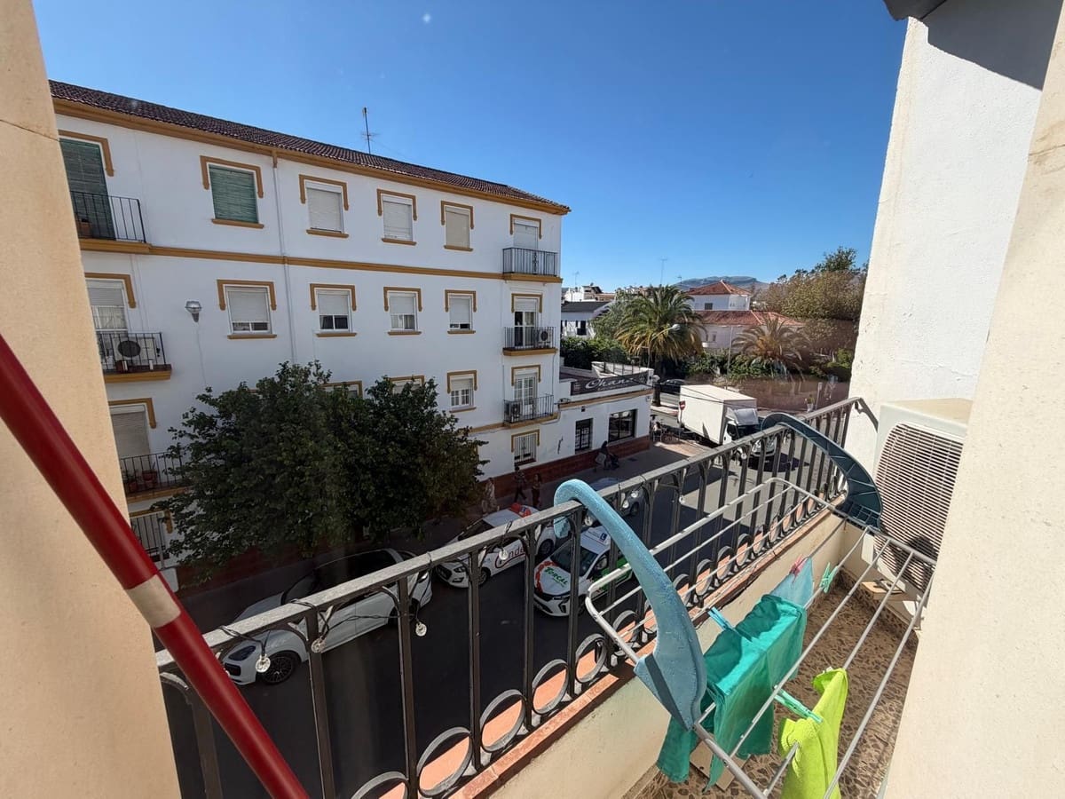 3 makuuhuone Huoneisto myytävänä paikassa Ronda - 218 000 € (Ref: 9853059)