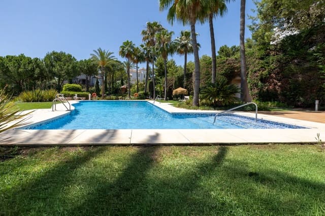 3 soveværelse Lejlighed til salg i La Quinta, Benahavís med swimmingpool - € 845.000 (Ref: 9911982)