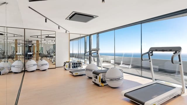 3 chambre Appartement à vendre à El Higuerón, Fuengirola avec piscine garage - 990 000 € (Ref: 9494757)