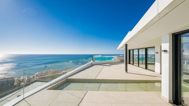 3 slaapkamer Penthouse te koop in El Higuerón, Fuengirola met zwembad garage - € 3.495.000 (Ref: 9494760)