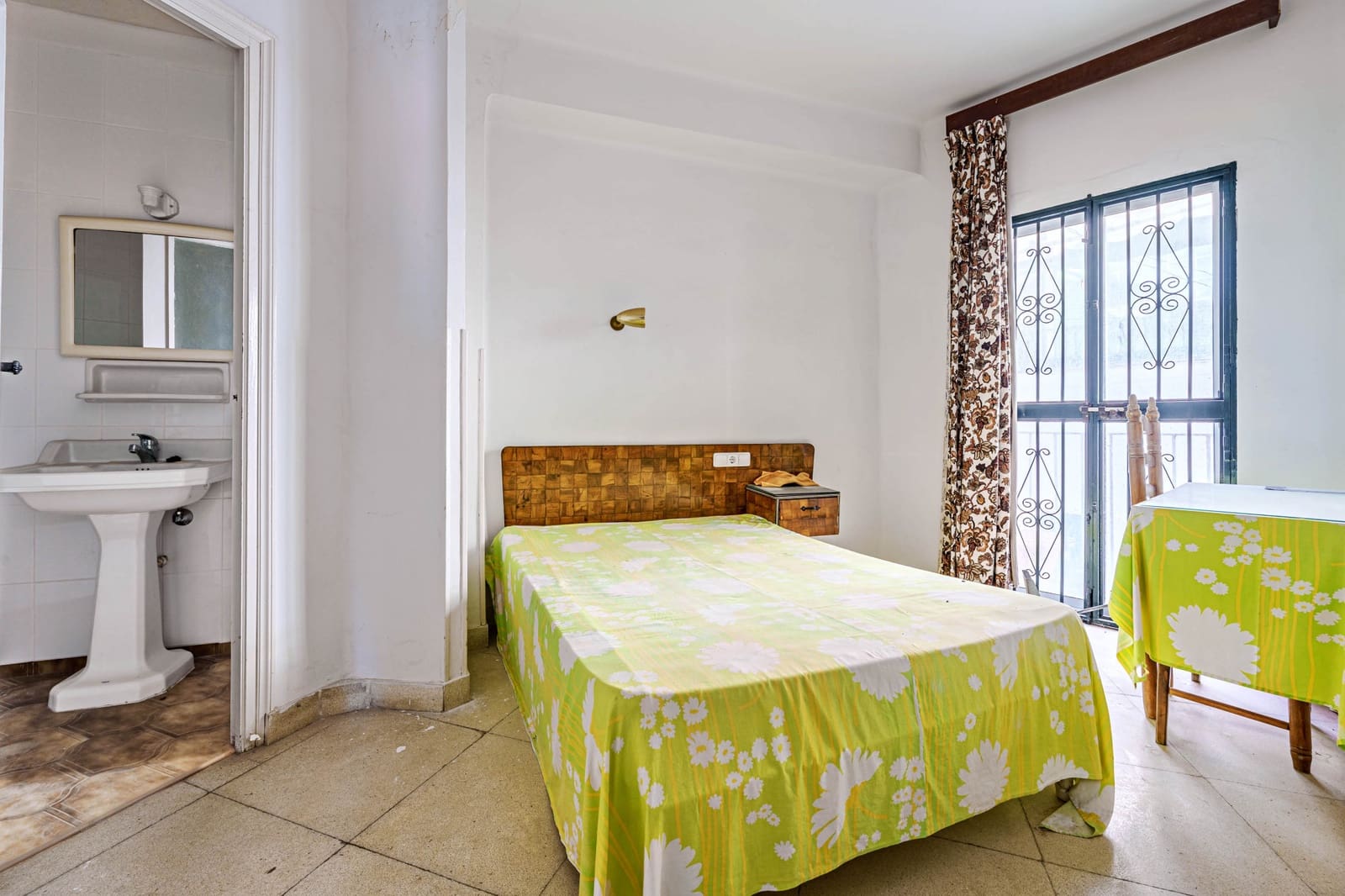 Hotell til salgs i Torremolinos - € 1 700 000 (Ref: 9494761)