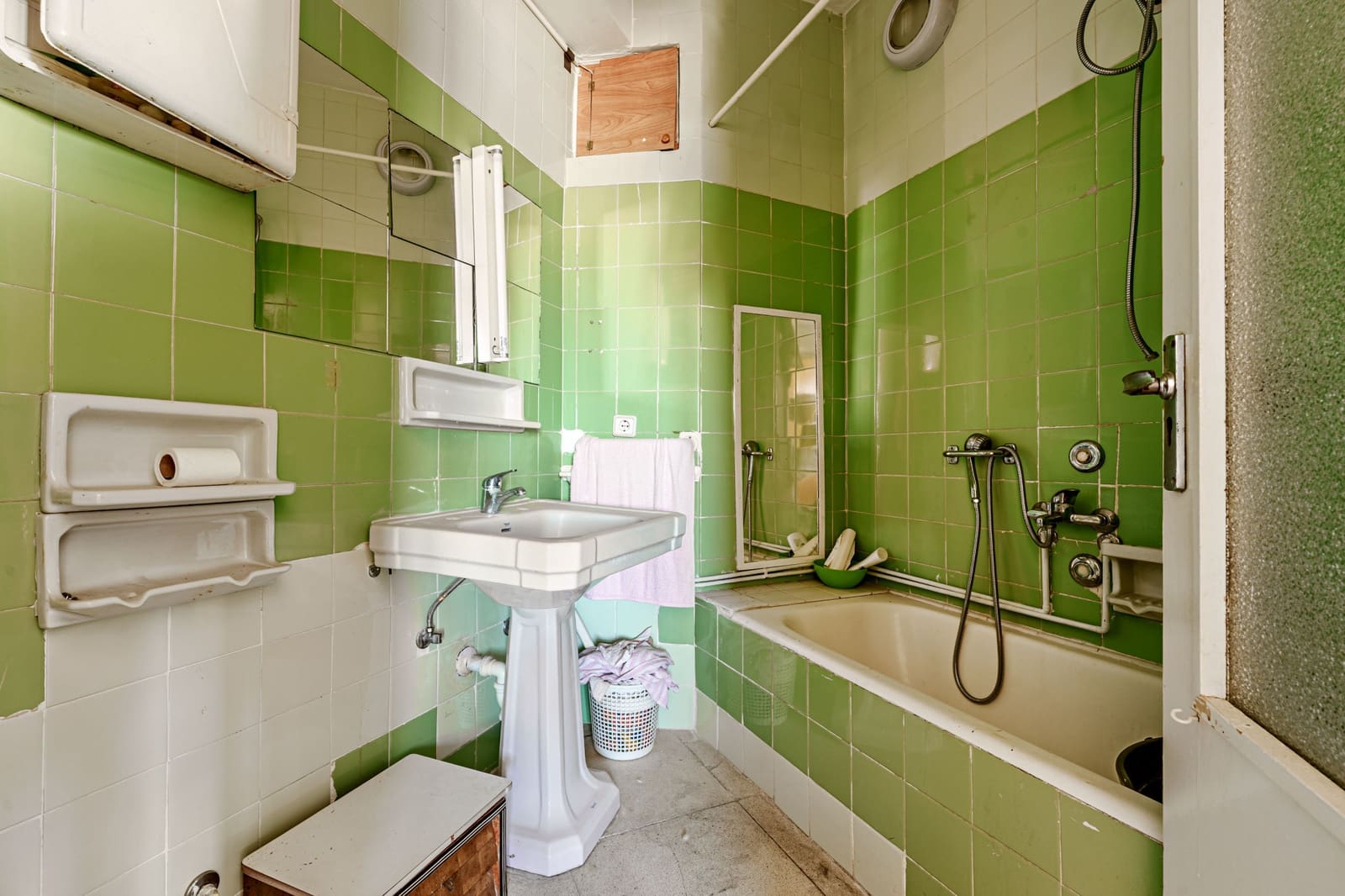 Hotel for sale in Torremolinos - € 1,700,000 (Ref: 9494761)