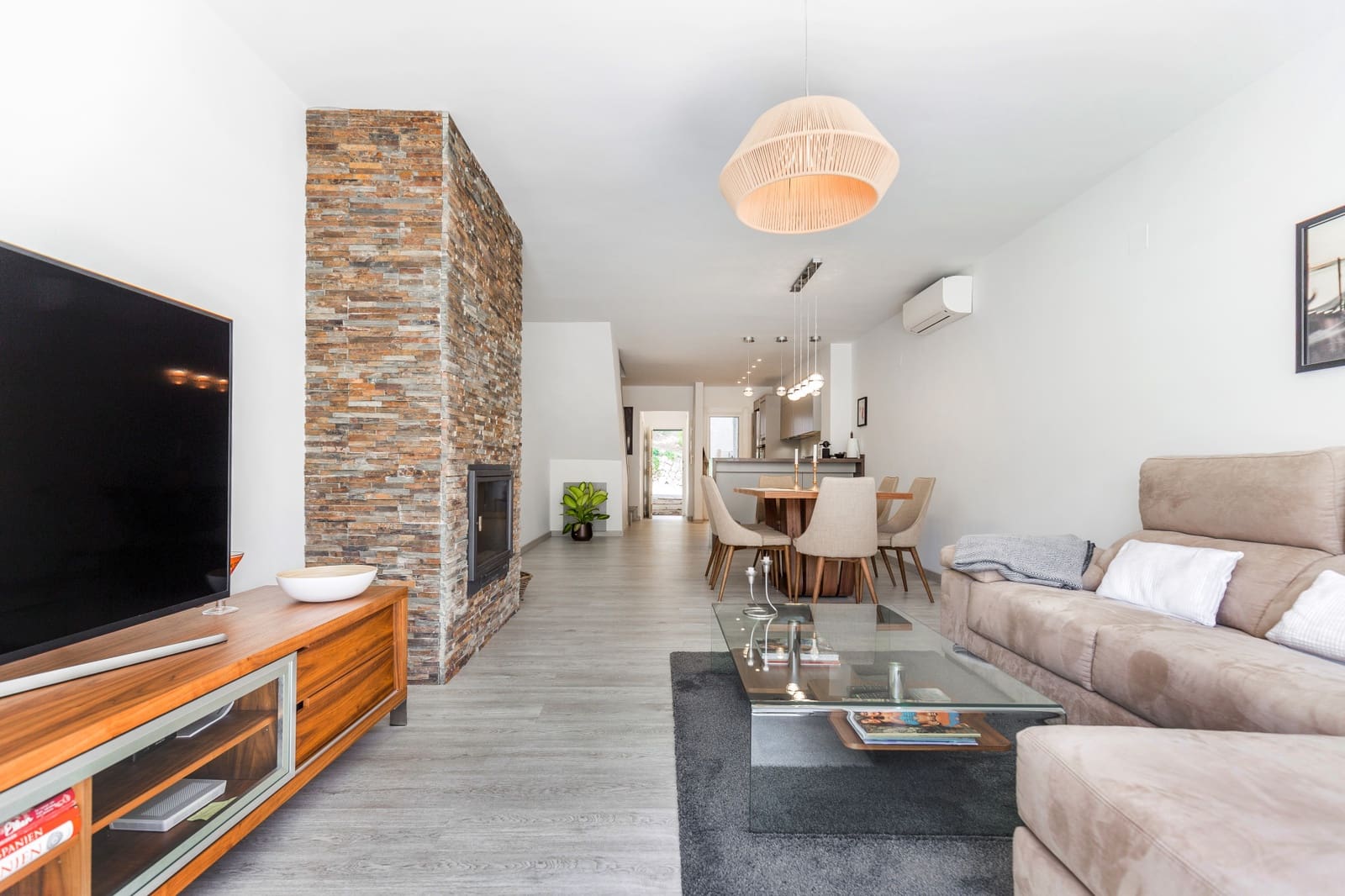 2 soveværelse Byhus til salg i Marbella med swimmingpool garage - € 695.000 (Ref: 9494768)
