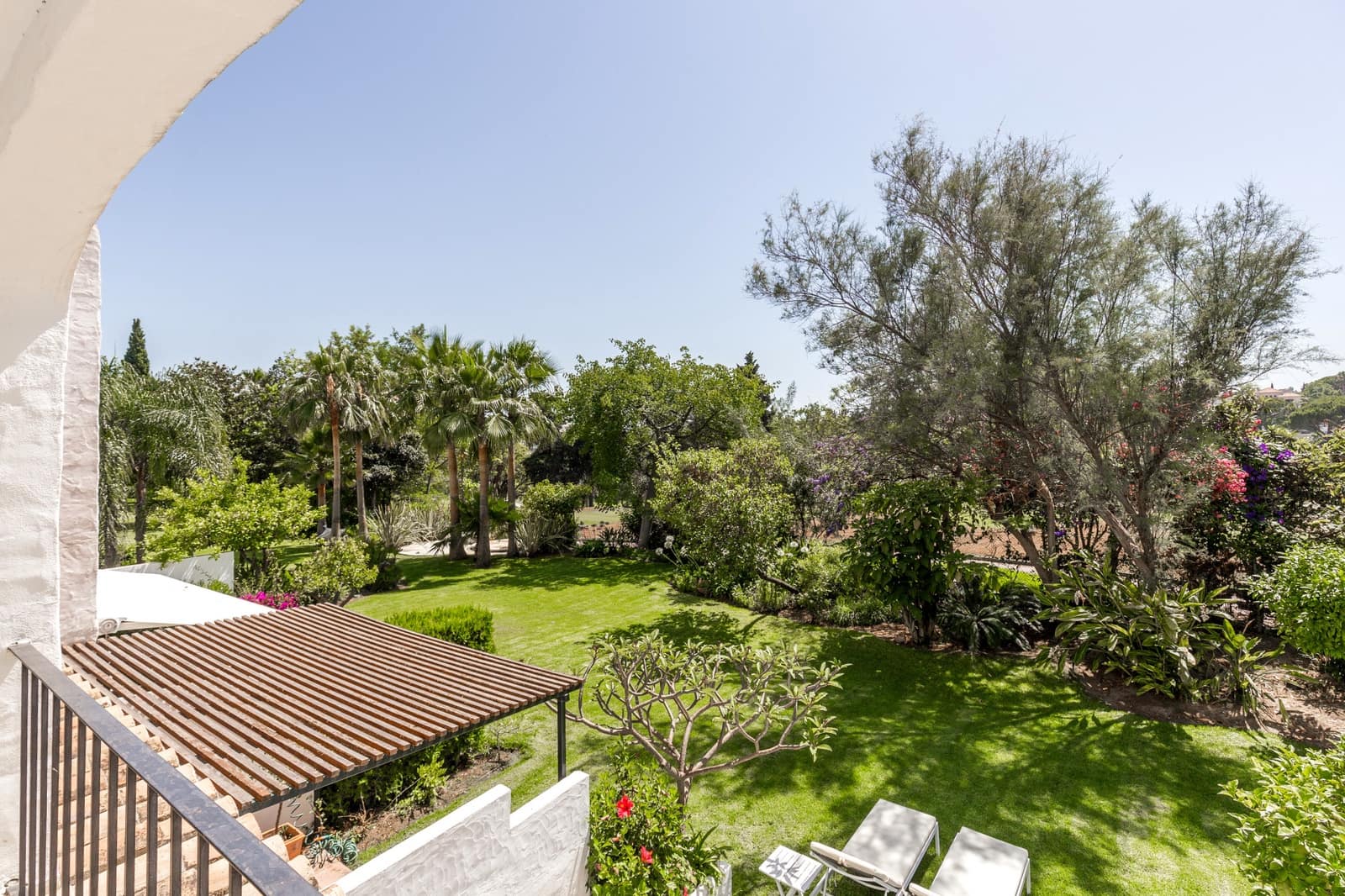 2 soveværelse Byhus til salg i Marbella med swimmingpool garage - € 695.000 (Ref: 9494768)