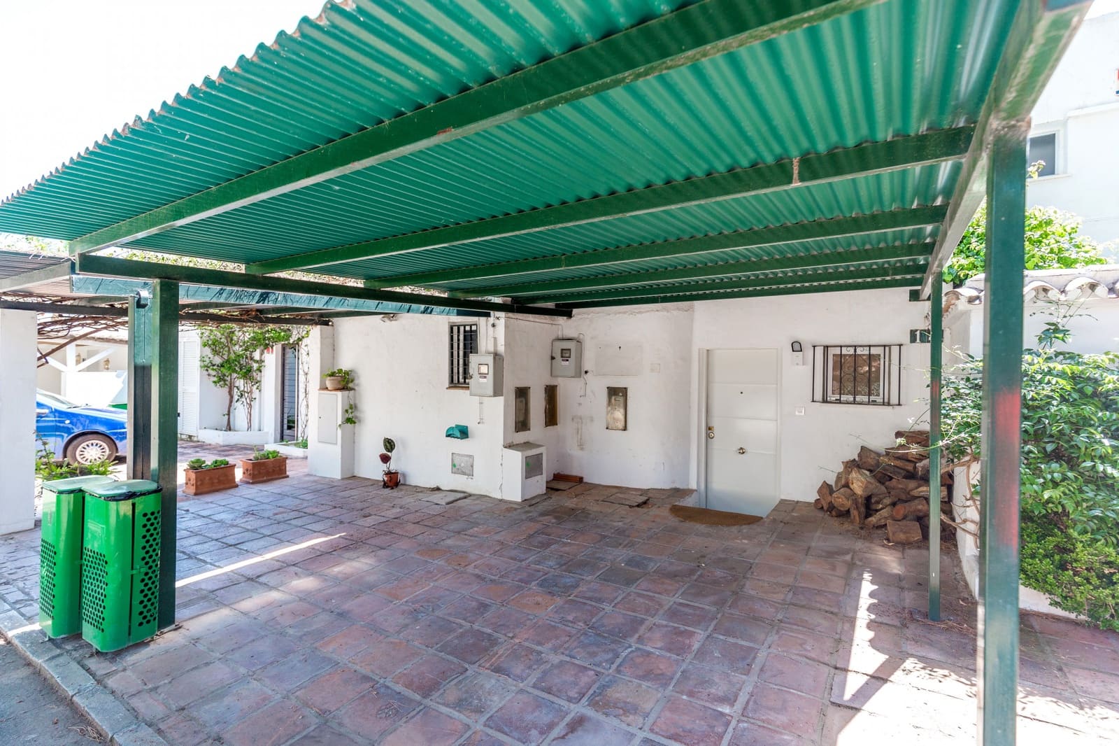 2 soveværelse Byhus til salg i Marbella med swimmingpool garage - € 695.000 (Ref: 9494768)