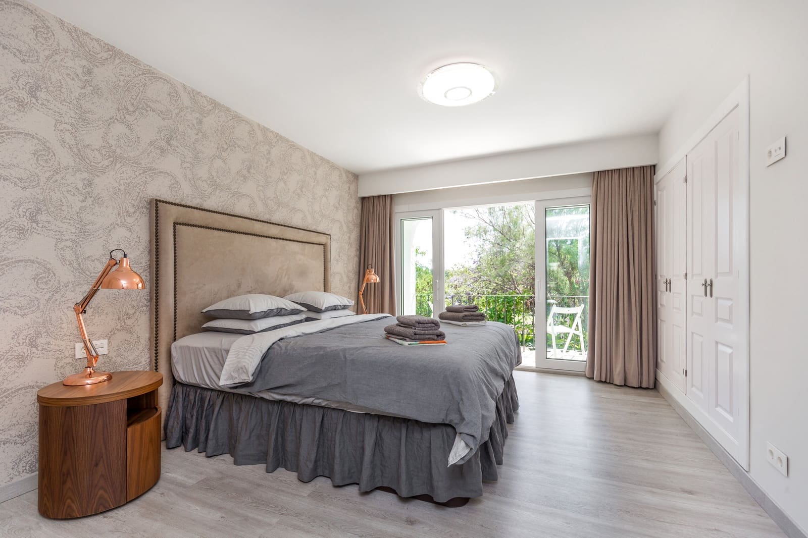 2 soveværelse Byhus til salg i Marbella med swimmingpool garage - € 695.000 (Ref: 9494768)