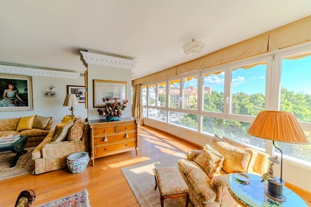 Apartamento de 3 habitaciones en La Malagueta, Málaga ciudad en venta con garaje - 1.300.000 € (Ref: 9494770)